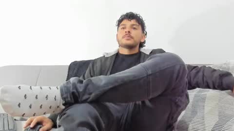 favid95 online show from 12/17/24, 12:01