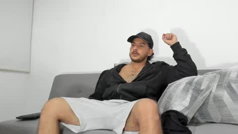 favid95 online show from 12/17/24, 06:13