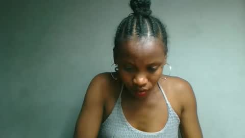 fayence09 online show from 09/27/25, 11:04