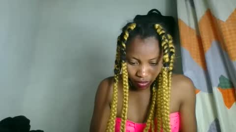 fayence09 online show from 10/04/25, 07:28