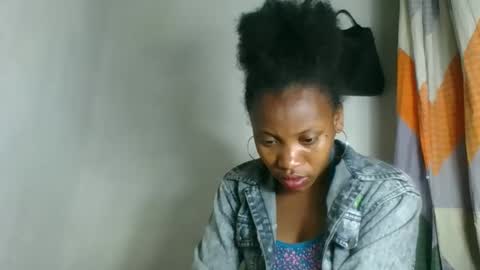 fayence09 online show from 10/14/25, 12:00