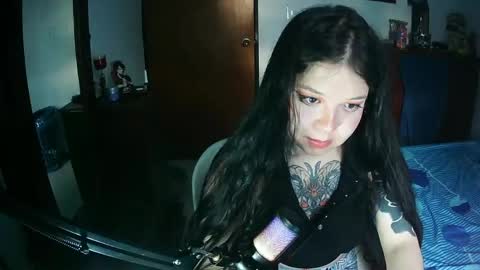 Snapshot of fayevalentiine chatting on 05/25/26, 10:49 Fayevalentiine online show from 05/25/26, 10:49