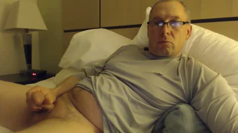 Snapshot of fdguy44 chatting on 04/11/26, 12:48 K online show from 04/11/26, 12:48