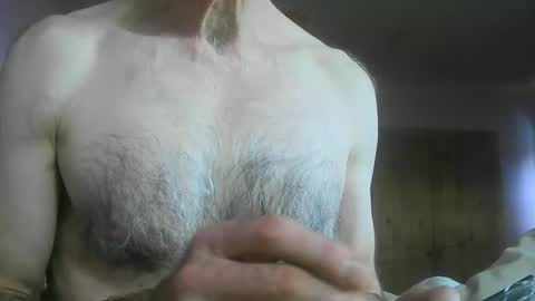 Snapshot of feardubh chatting on 11/29/25, 11:02 feardubh online show from 11/29/25, 11:02