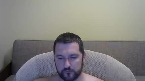 Snapshot of feb82 chatting on 04/18/26, 01:09 feb82 online show from 04/18/26, 01:09