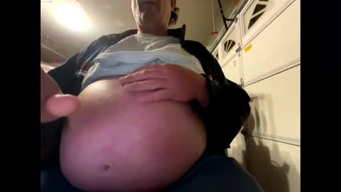 feedmyhugebelly online show from 05/27/26, 02:41