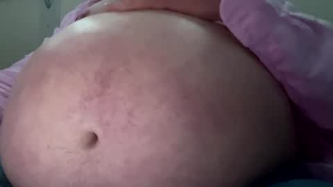feedmyhugebelly online show from 07/12/26, 09:17