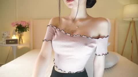 feel_me_00 online show from 01/08/26, 11:29