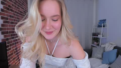 Daniela online show from 02/02/25, 04:43