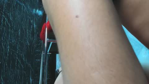 Snapshot of feetbynic chatting on 10/18/25, 02:51 feetbynic online show from 10/18/25, 02:51