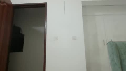 feetlovely507541 online show from 01/18/26, 07:17