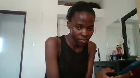 feetlovely507541 online show from 04/18/26, 12:20