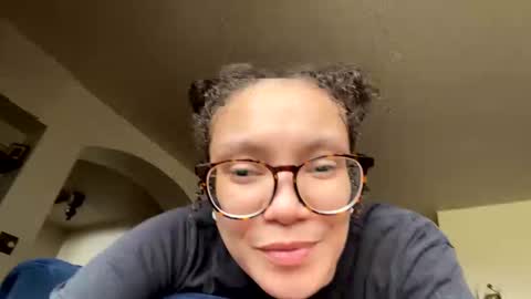 Soley online show from 02/03/25, 07:52