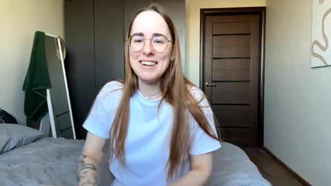 Mary online show from 05/03/26, 06:08