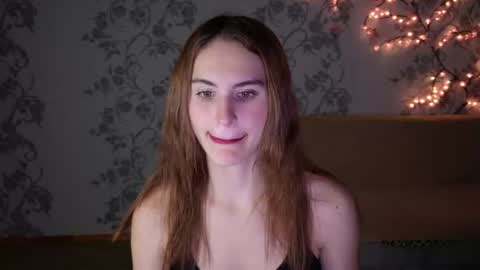 Snapshot of felicia_lav chatting on 06/09/26, 07:03 Frida online show from 06/09/26, 07:03