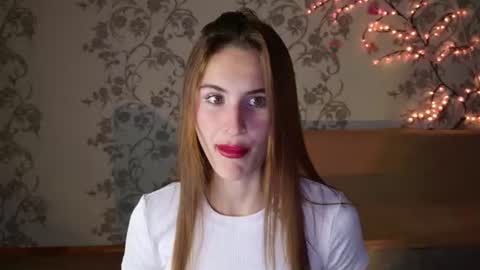 Snapshot of felicia_lav chatting on 06/17/26, 06:42 Frida online show from 06/17/26, 06:42