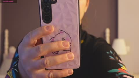 FeliciaKrige online show from 02/04/25, 08:38