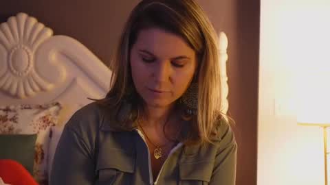 FeliciaKrige online show from 02/25/25, 10:29