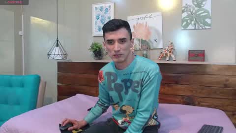 Snapshot of felipefriendly chatting on 07/16/26, 01:06 FELIPE online show from 07/16/26, 01:06
