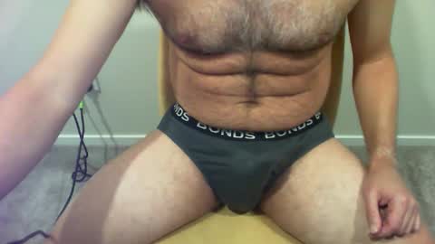 Snapshot of felipemoon34 chatting on 04/28/26, 02:27 felipemoon34 online show from 04/28/26, 02:27