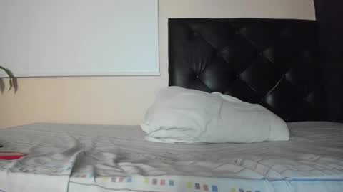 Snapshot of felipereyes28cm chatting on 10/28/25, 03:10  Felipe  online show from 10/28/25, 03:10