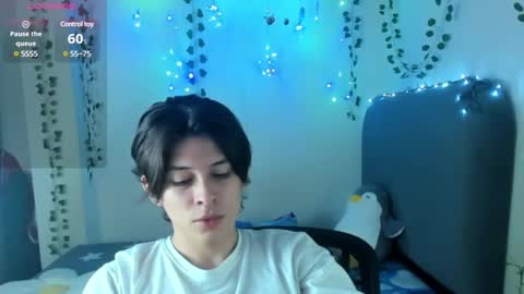 Snapshot of felix_leex chatting on 12/14/24, 03:29 Felix leex online show from 12/14/24, 03:29
