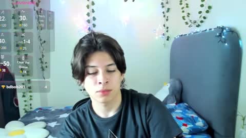 Snapshot of felix_leex chatting on 12/14/24, 10:18 Felix leex online show from 12/14/24, 10:18