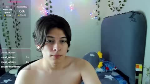 Snapshot of felix_leex chatting on 12/15/24, 10:47 Felix leex online show from 12/15/24, 10:47