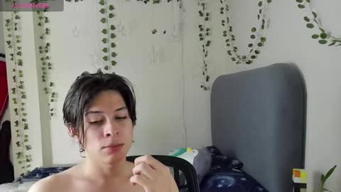 Snapshot of felix_leex chatting on 01/07/25, 06:56 Felix leex online show from 01/07/25, 06:56