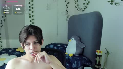 Snapshot of felix_leex chatting on 01/12/25, 10:12 Felix leex online show from 01/12/25, 10:12