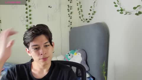 Snapshot of felix_leex chatting on 02/01/25, 08:26 Felix leex online show from 02/01/25, 08:26