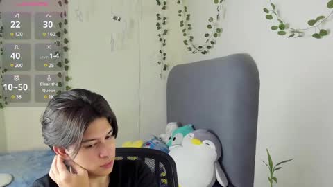 Snapshot of felix_leex chatting on 02/06/25, 10:43 Felix leex online show from 02/06/25, 10:43