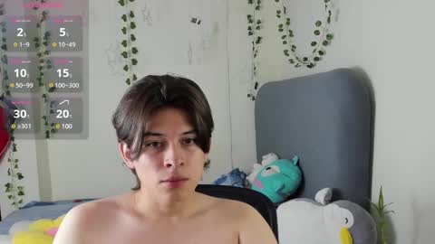 Snapshot of felix_leex chatting on 02/13/25, 10:54 Felix leex online show from 02/13/25, 10:54