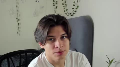 Snapshot of felix_leex chatting on 02/23/25, 01:02 Felix leex online show from 02/23/25, 01:02