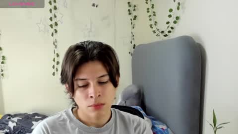 Snapshot of felix_leex chatting on 03/12/25, 09:24 Felix leex online show from 03/12/25, 09:24