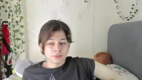 Snapshot of felix_leex chatting on 09/17/25, 07:15 Felix leex online show from 09/17/25, 07:15