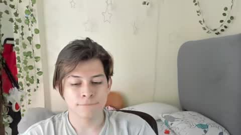 Snapshot of felix_leex chatting on 09/19/25, 07:14 Felix leex online show from 09/19/25, 07:14