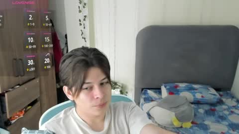 Snapshot of felix_leex chatting on 04/29/26, 07:31 Felix leex online show from 04/29/26, 07:31