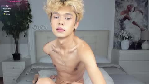 Felix online show from 09/17/25, 02:30