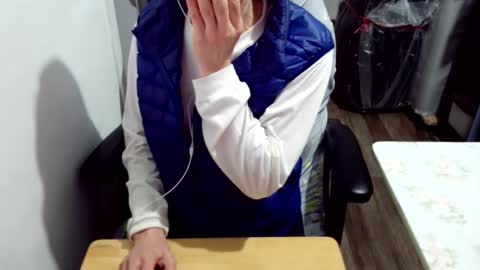 felixlau online show from 12/04/25, 07:00