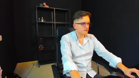 Snapshot of felixstark chatting on 04/28/26, 04:17 FelixStark online show from 04/28/26, 04:17