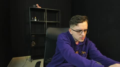 Snapshot of felixstark chatting on 04/30/26, 04:30 FelixStark online show from 04/30/26, 04:30