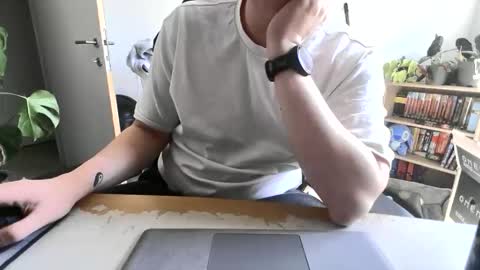 fem_alice_louis_dom online show from 04/23/26, 11:53