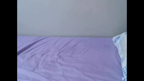 Snapshot of femaqueen chatting on 09/22/25, 07:54 Navil online show from 09/22/25, 07:54