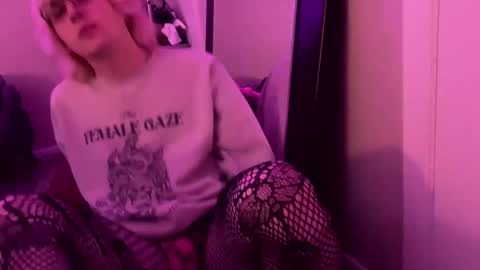 Snapshot of femboypixie chatting on 05/18/26, 01:35 That Lewd Femboy online show from 05/18/26, 01:35