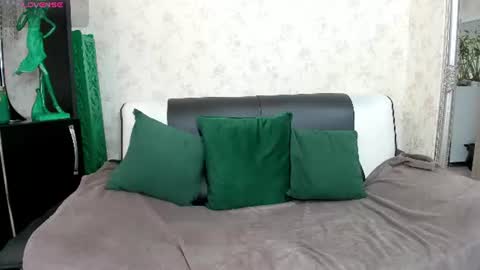 Snapshot of femcupid chatting on 07/10/26, 05:01 Im Lexi online show from 07/10/26, 05:01