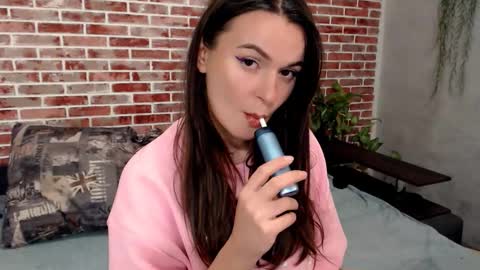 Snapshot of femdom_alexa chatting on 09/24/25, 07:28 Alexa online show from 09/24/25, 07:28