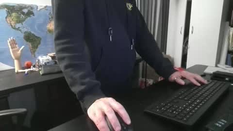 femdomsubby online show from 12/18/24, 10:40