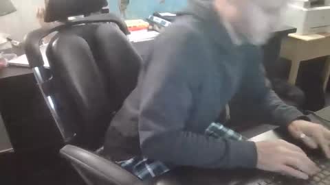 femdomsubby online show from 04/19/26, 08:57