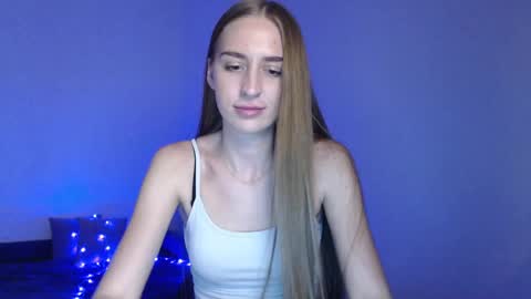 Femke online show from 12/15/24, 11:53